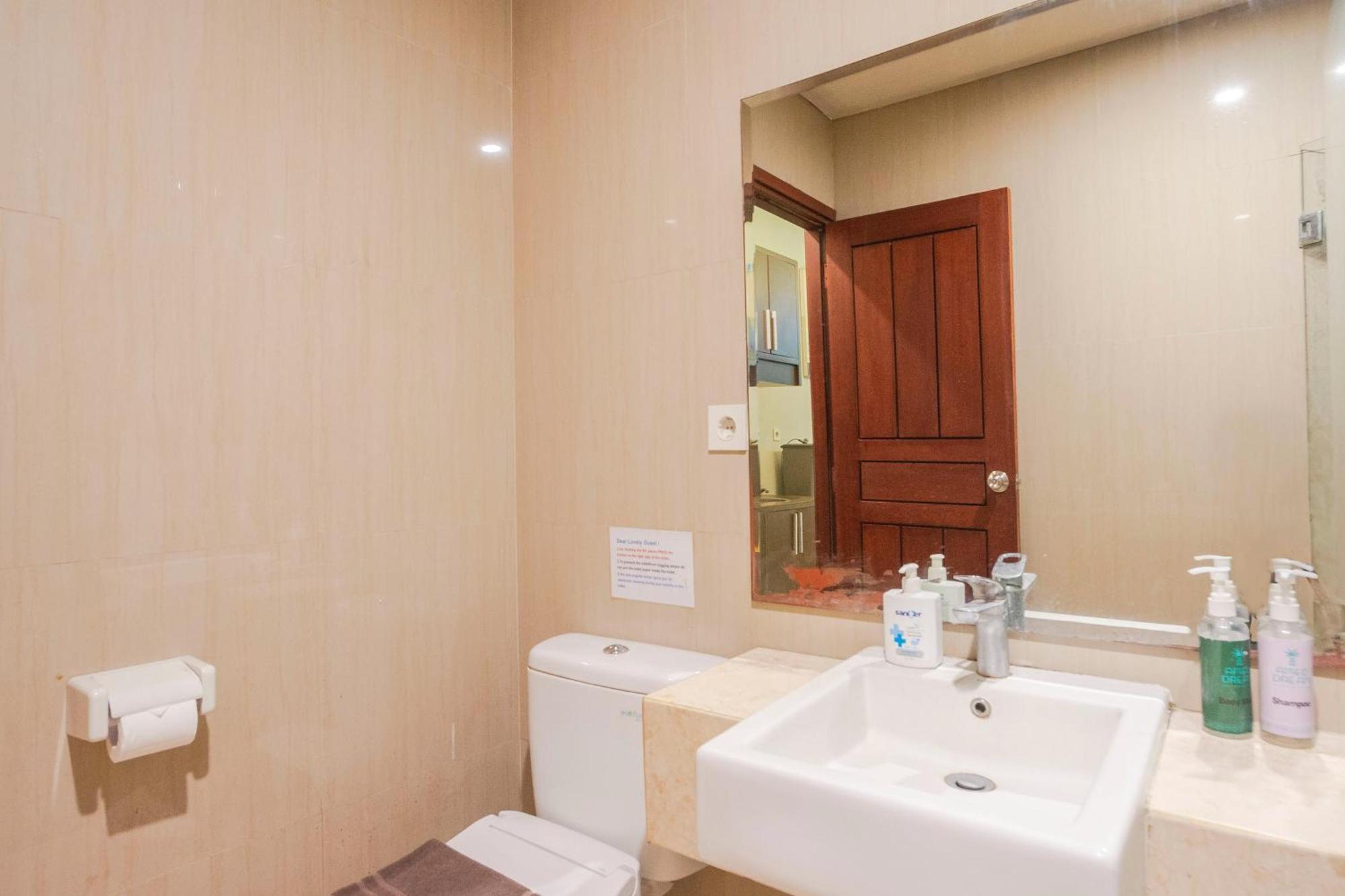 Akarsa Transit Hotel Sanur  Exterior photo
