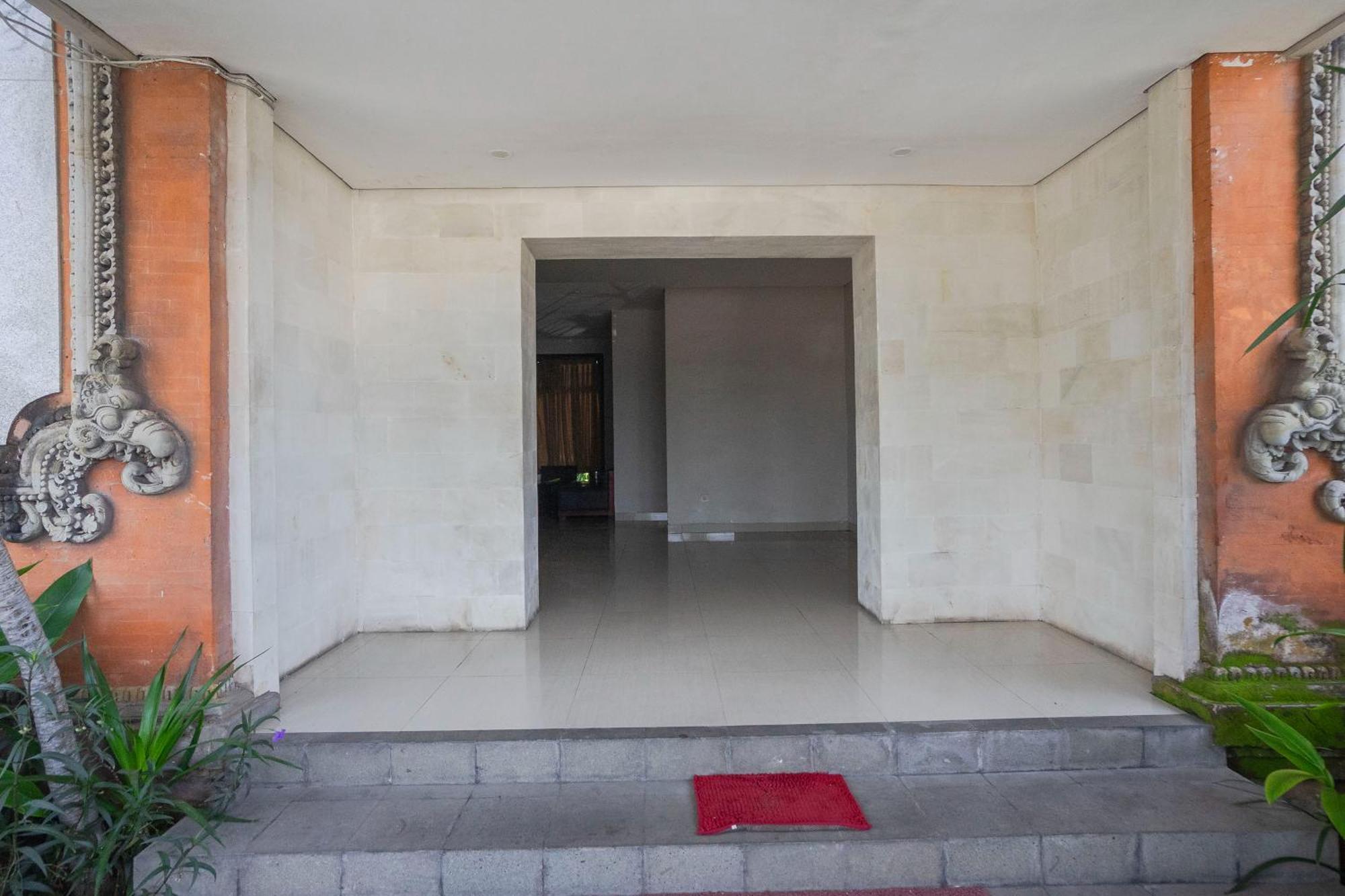 Akarsa Transit Hotel Sanur  Exterior photo